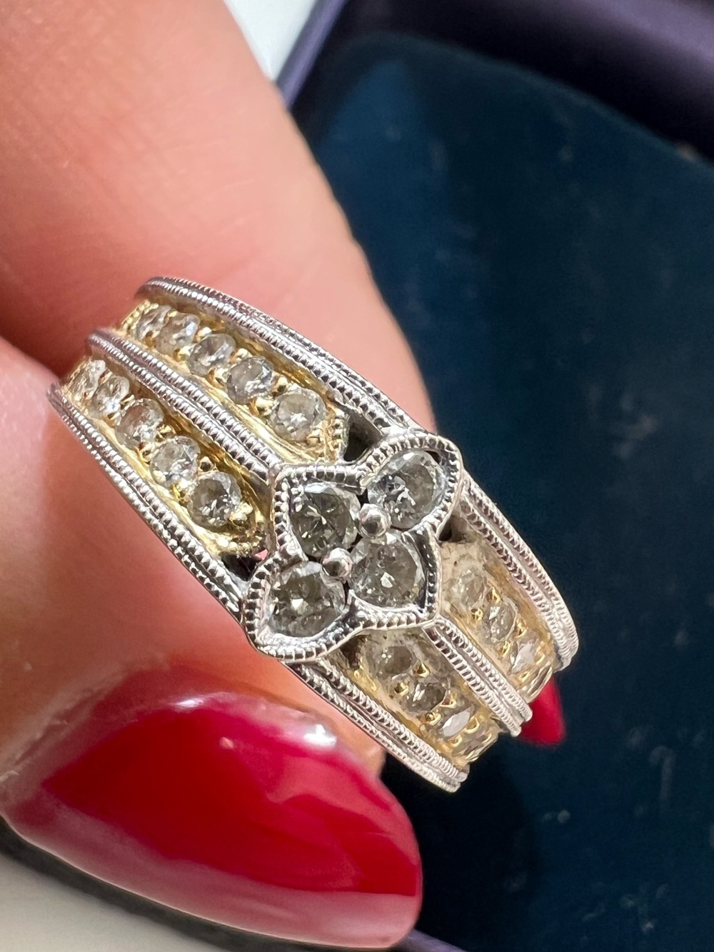 14K gold vintage two-tone diamond cluster and milgrain-edge band ring
